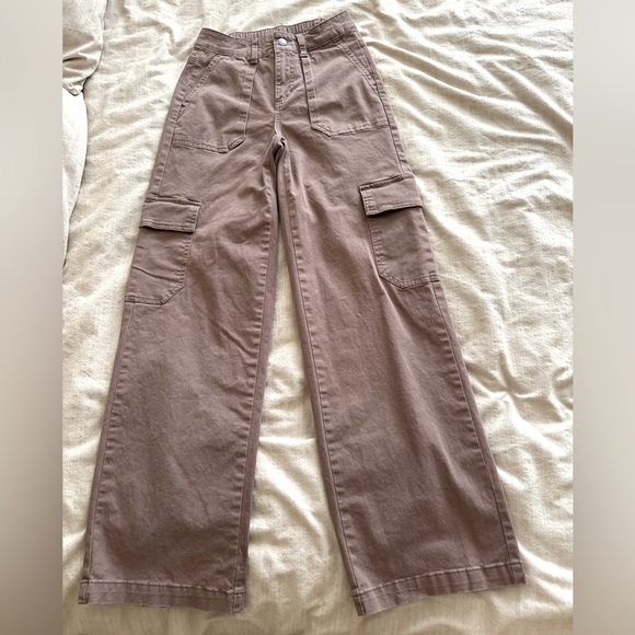 Wide-Leg Cargo Pants - Picture 1 of 7